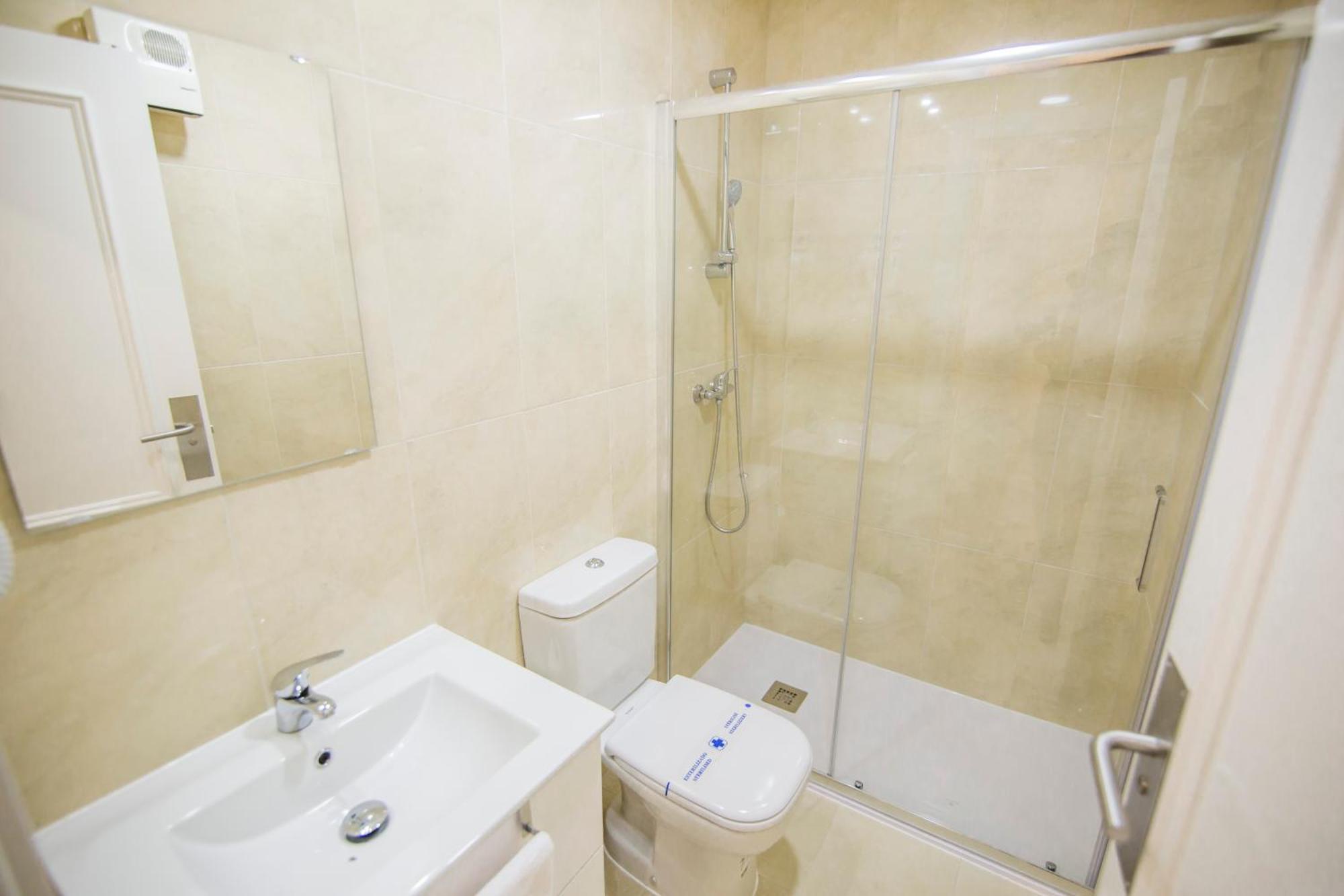 Apartamentos Plaza De Santiago - Estudios Turisticos - 1 Llave 平托 外观 照片