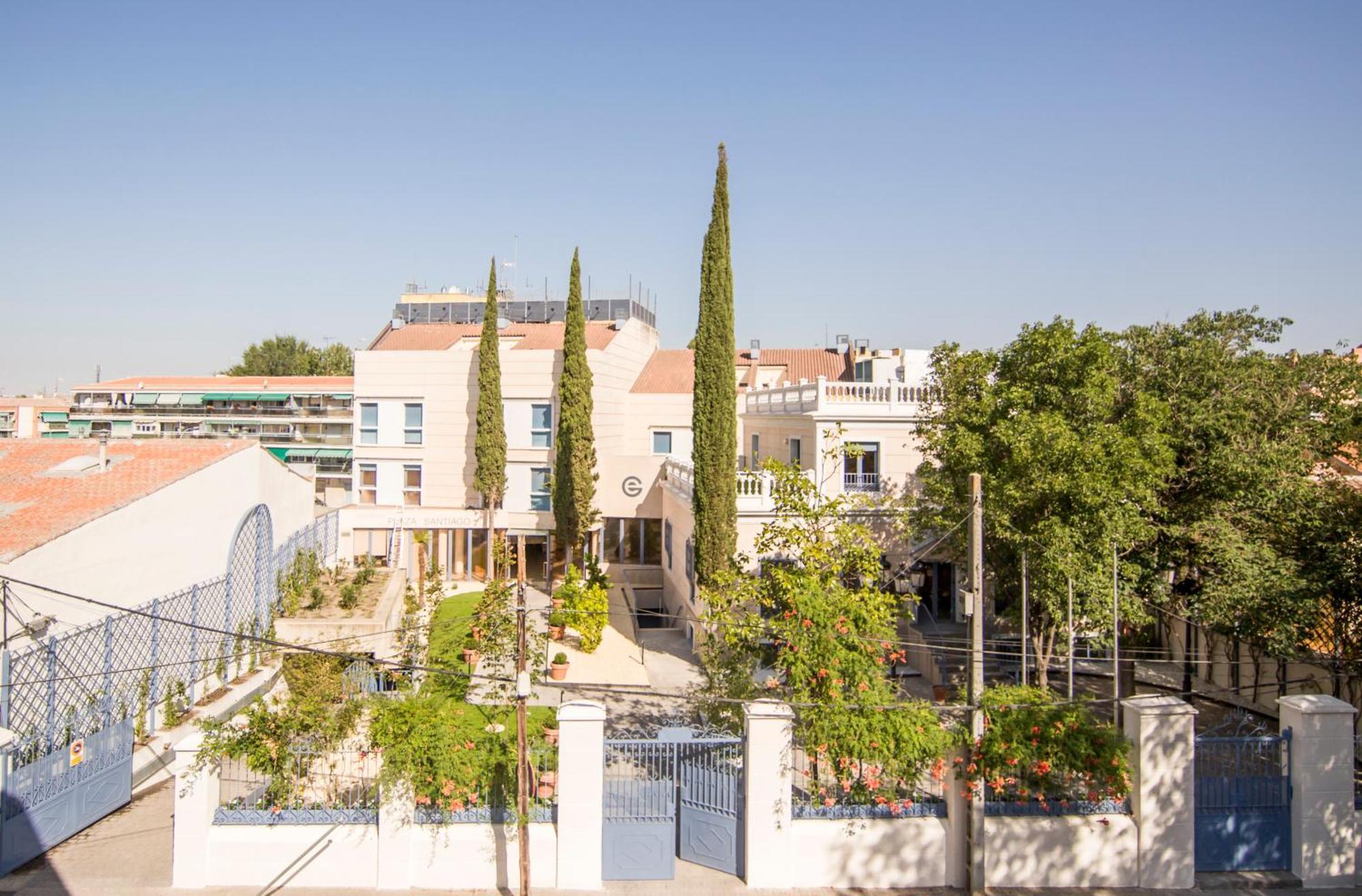 Apartamentos Plaza De Santiago - Estudios Turisticos - 1 Llave 平托 外观 照片